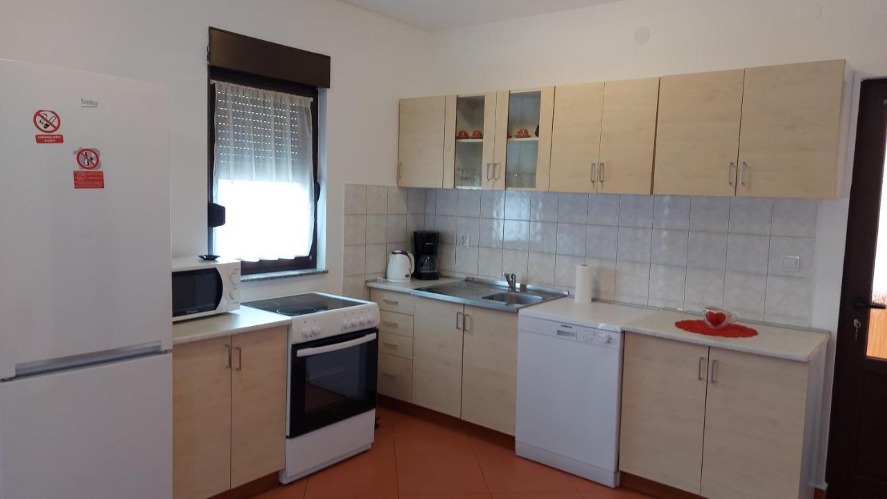 Apartman Porat Apartment Pula Exterior photo